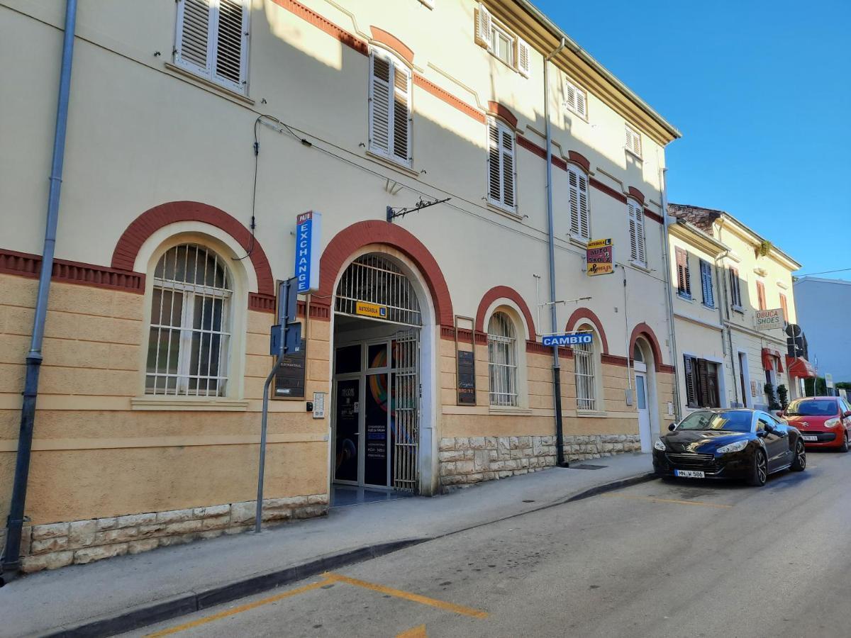 Appartamento Parentium Town Center Porec Esterno foto